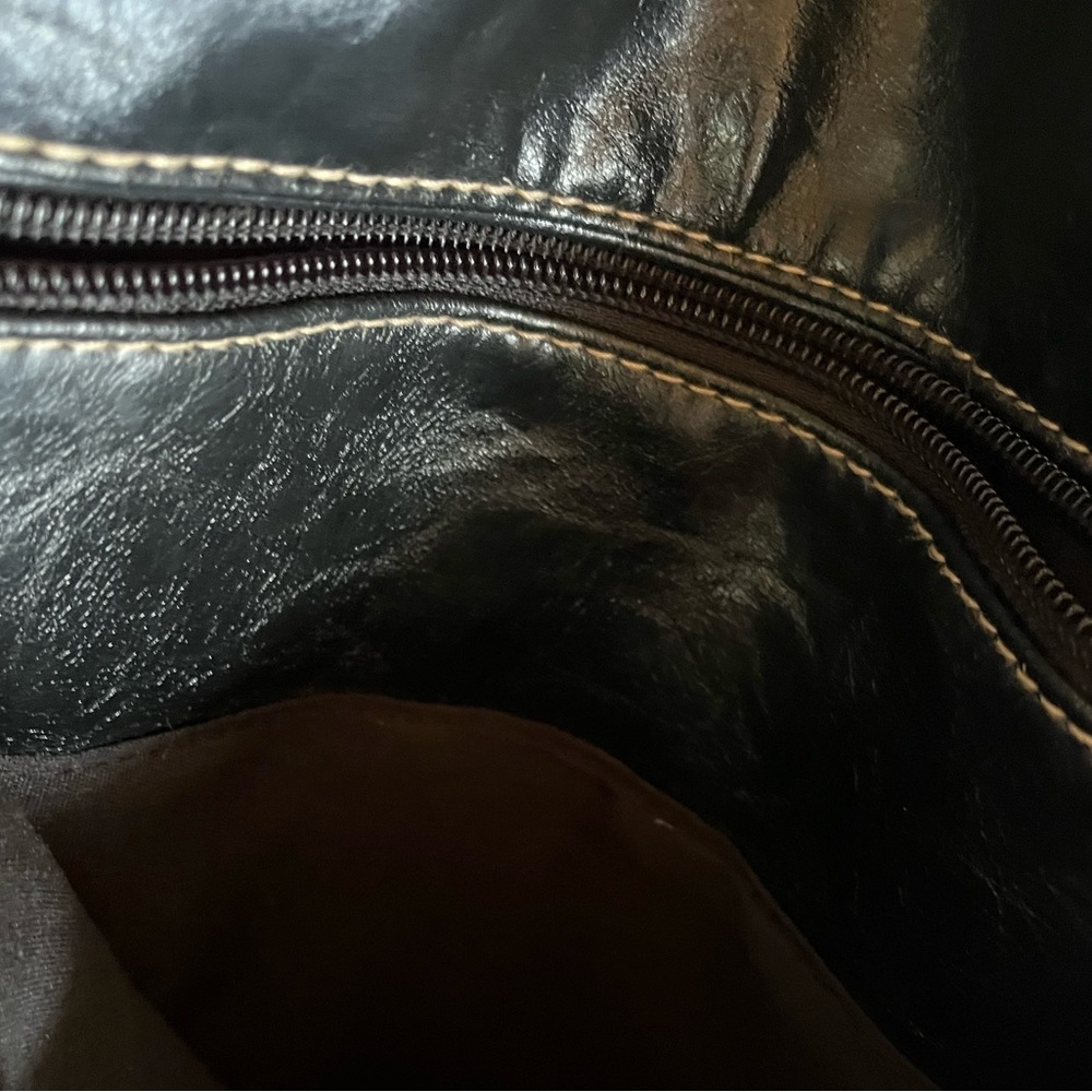 Croft and barrow Beautiful black leather purse - Picture 4 of 9